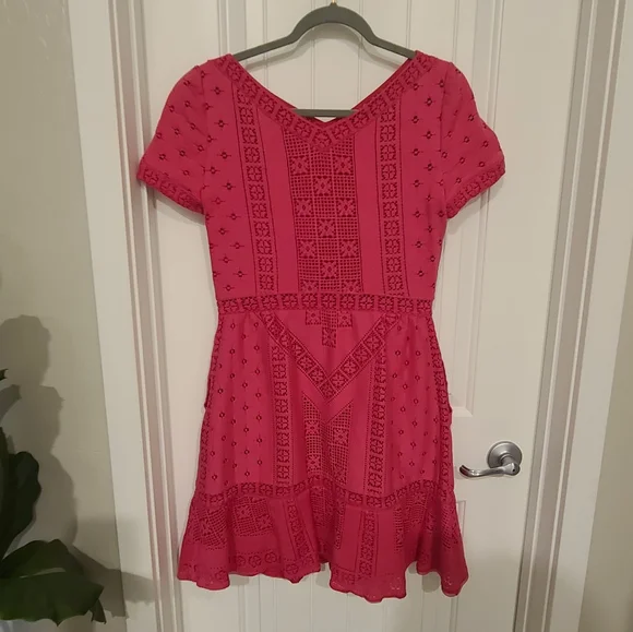 Authentic Valentino pink dress with geometric design - Picture 3 of 5